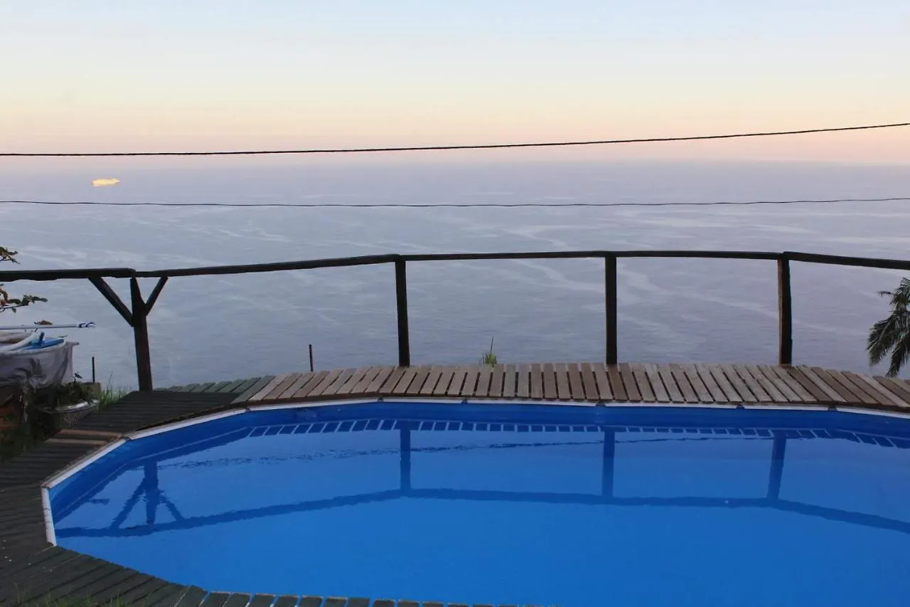 Quarto Vista Mar Câmara de Lobos