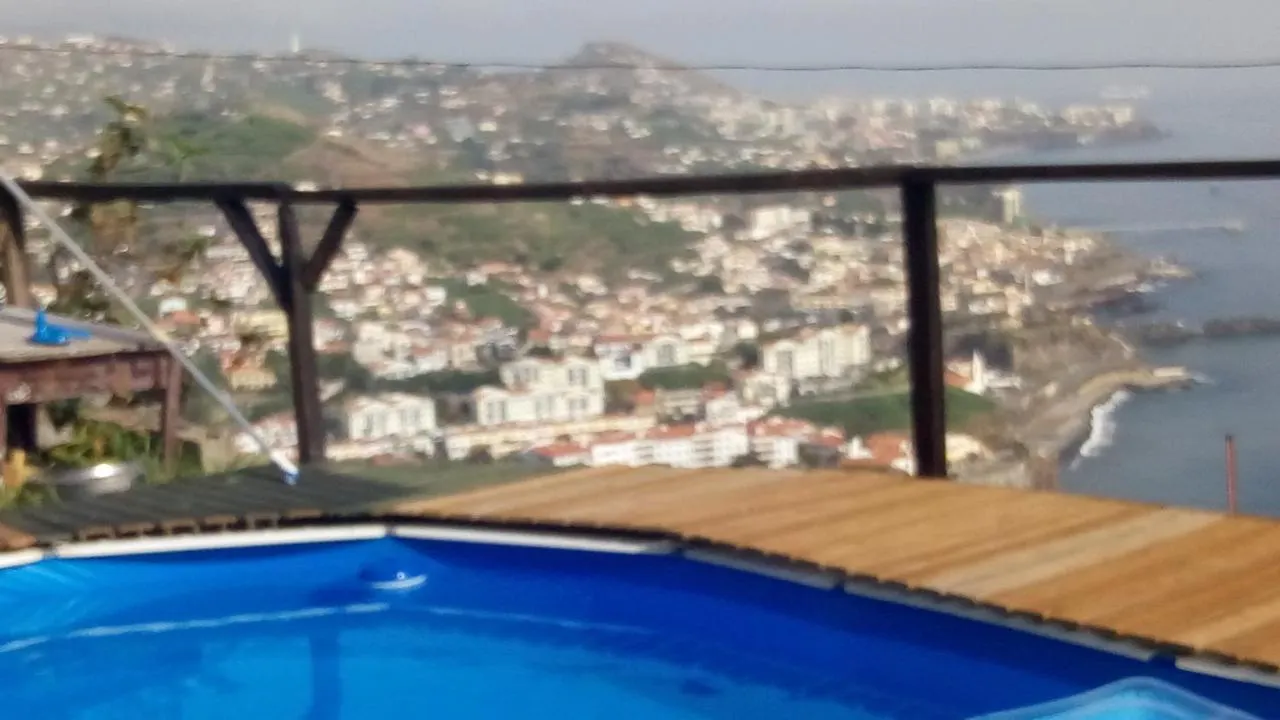 Quarto Vista Mar Câmara de Lobos